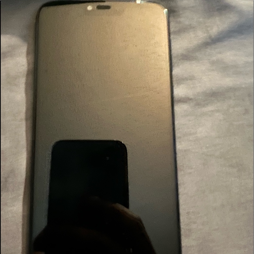 Motorola 32gb cellphone. New